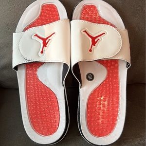 Jordan slides sandals, Hydro V retro